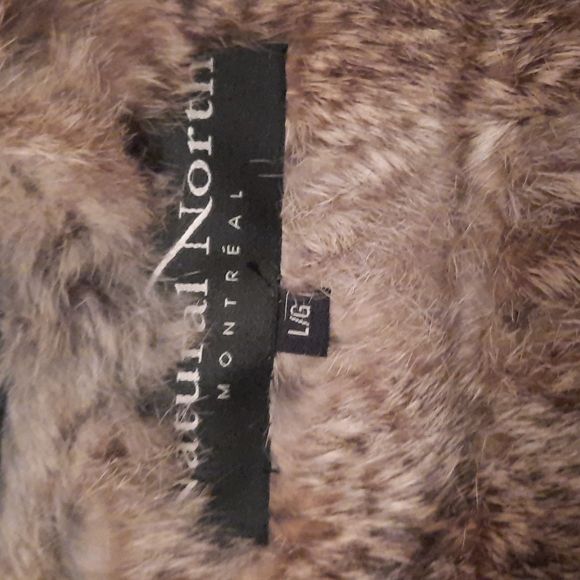 REAL Rabbit Fur Vest - Picture 3 of 10